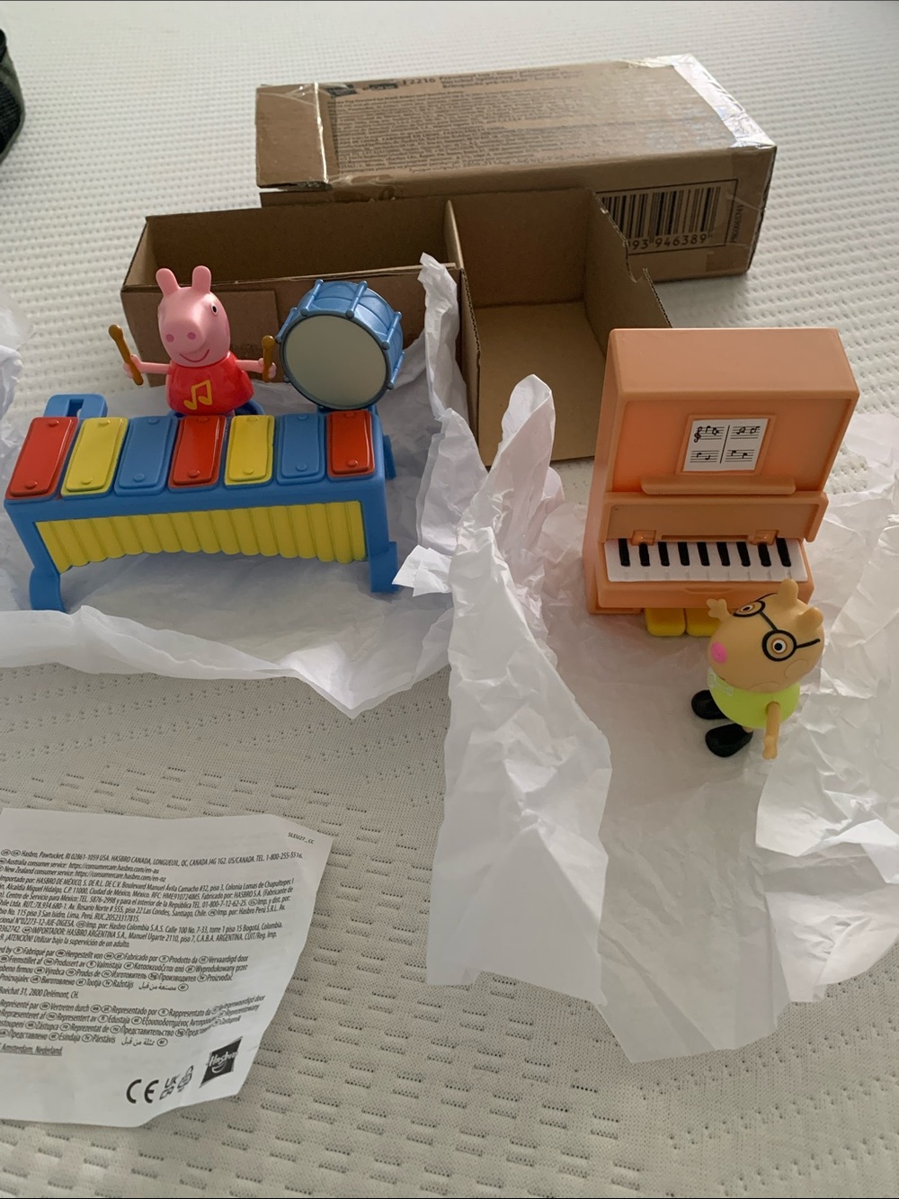 Peppa Pig Musical Toy Set with Blue Xylophone, Peach Piano & Character Figures